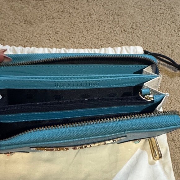 Juicy Couture Turquoise and White Wallet - Picture 2 of 5